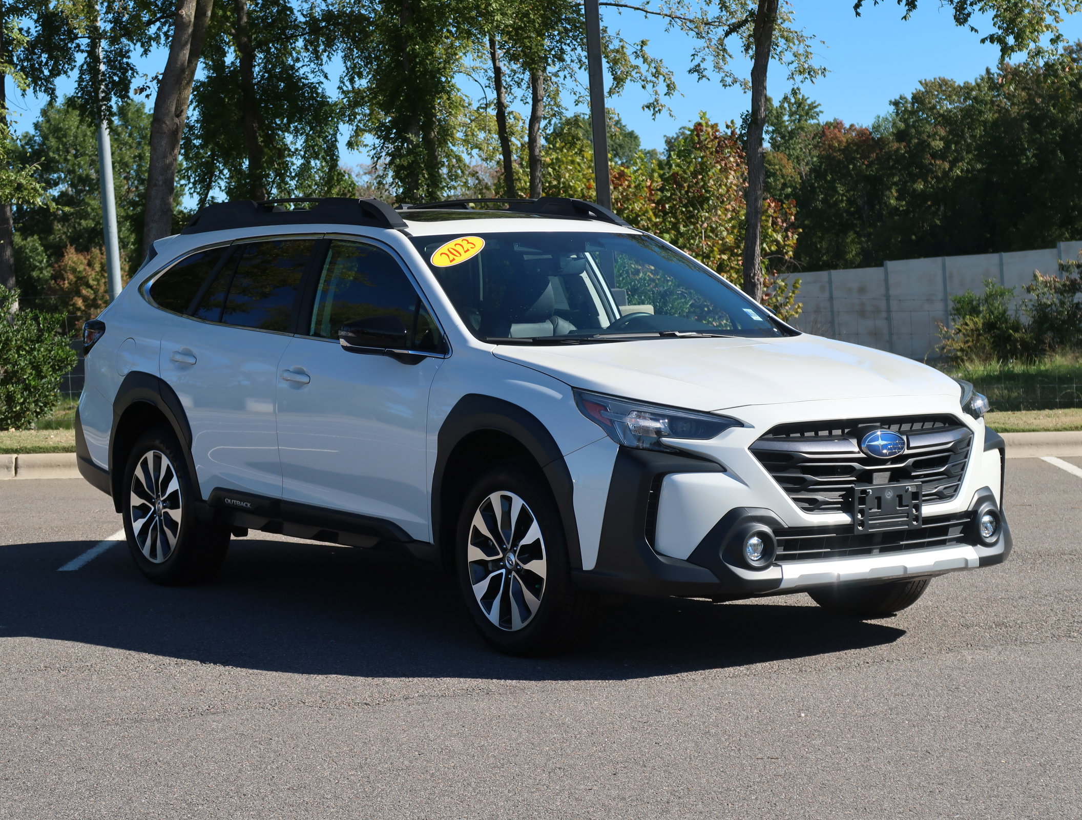 Used 2023 Subaru Outback Limited AWD/4WD image 1