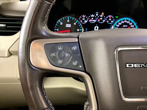 Used 2019 GMC Yukon Denali image 21