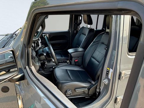 Used 2021 Jeep Wrangler Unlimited Sahara AWD/4WD image 23