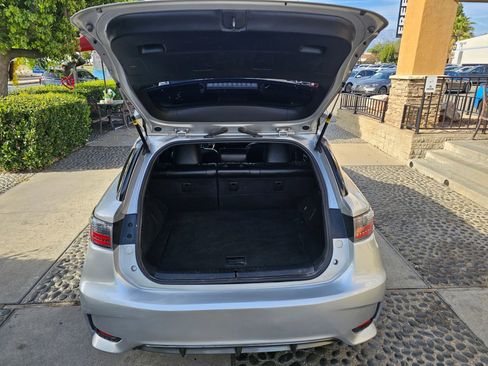 Used 2015 Lexus CT 200h w/ Navigation Package image 24