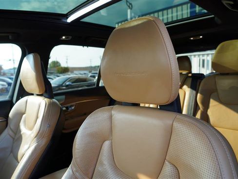 Used 2016 Volvo XC90 T6 image 38