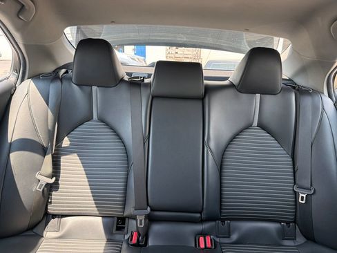 Used 2021 Toyota Camry SE FWD image 44