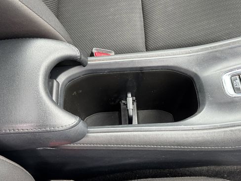 Used 2017 Honda HR-V EX image 18