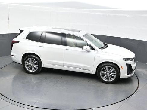 Certified 2024 Cadillac XT6 Premium Luxury w/ LPO, Floor Liner Package AWD/4WD image 42