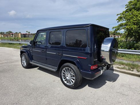 Used 2023 Mercedes-Benz G 550 image 2