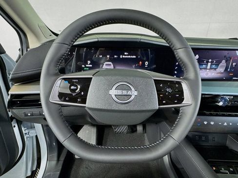 New 2025 Nissan Murano SL image 9