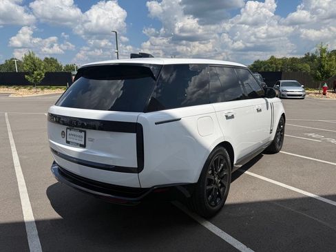 Used 2024 Land Rover Range Rover SE AWD/4WD image 6