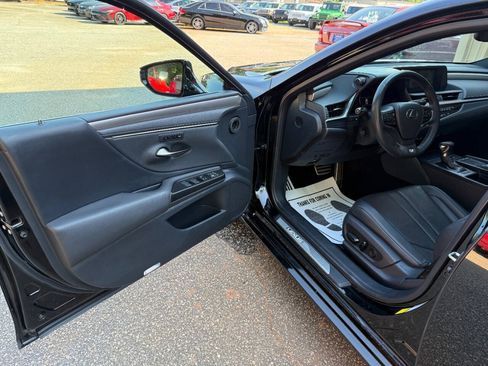 Used 2020 Lexus ES 350 F Sport w/ Accessory Package FWD image 12