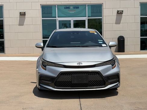 Used 2022 Toyota Corolla SE FWD image 3