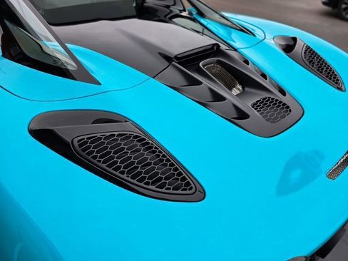 Used 2025 McLaren Artura Spider image 11