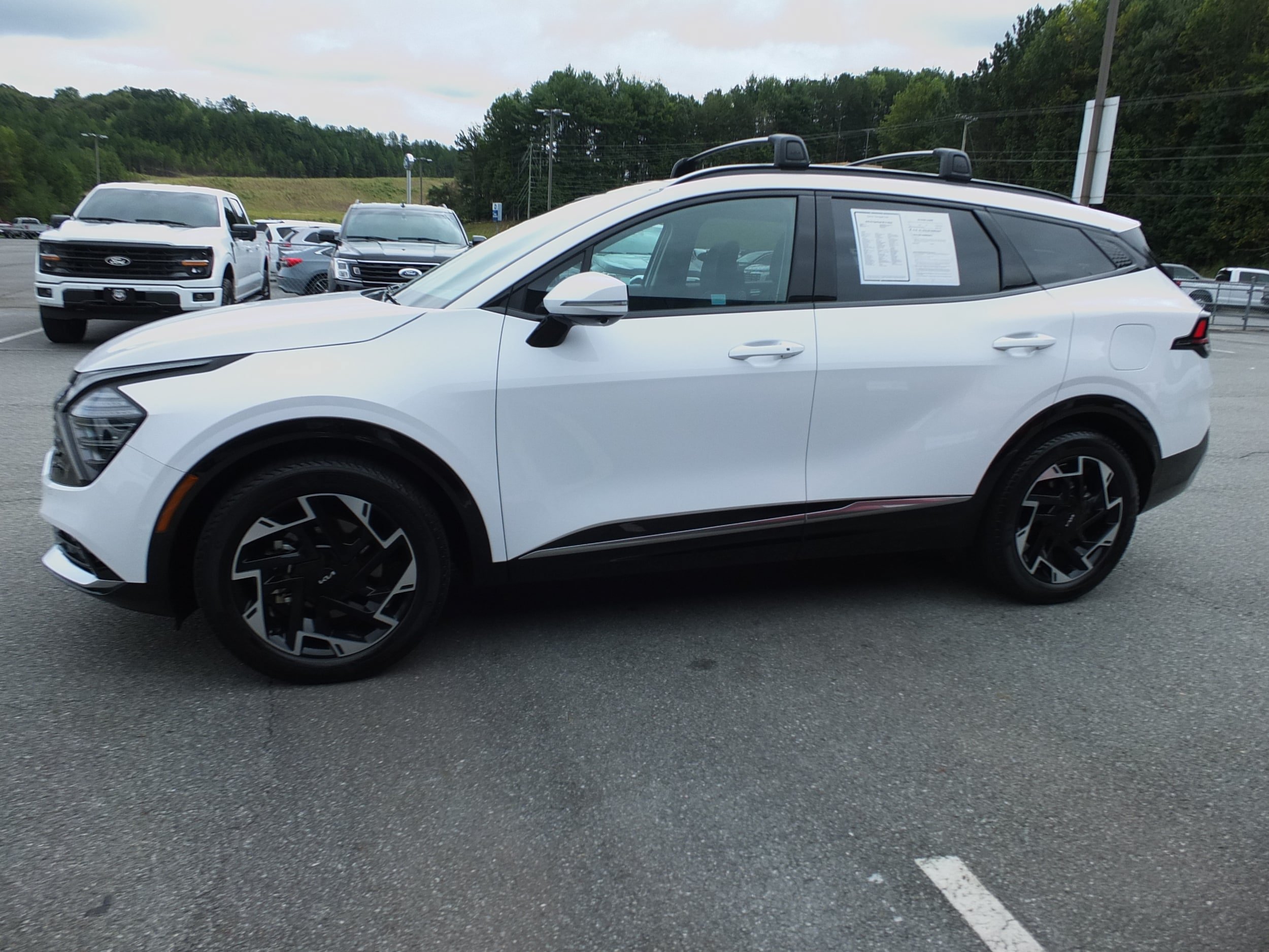 Used 2025 Kia Sportage SX FWD image 6