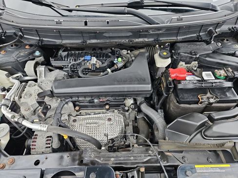 Used 2017 Nissan Rogue SL image 37