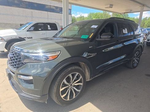 Used 2023 Ford Explorer ST-Line w/ Class IV Trailer Tow Package AWD/4WD image 2
