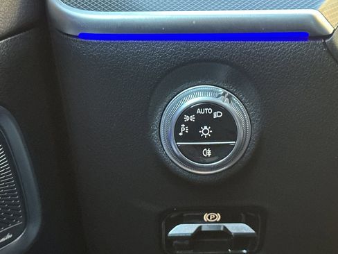 Used 2024 Mercedes-Benz C 300 Sedan image 34