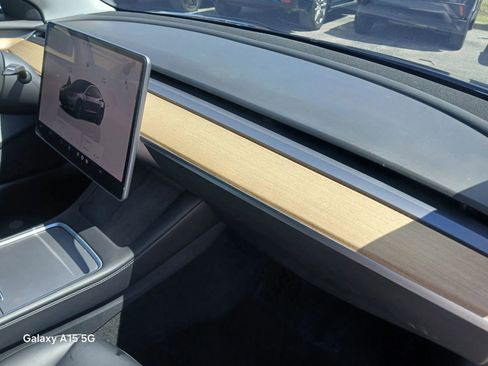 Used 2022 Tesla Model 3 Long Range AWD/4WD image 12