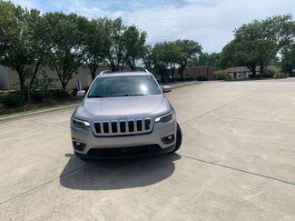 Used 2021 Jeep Cherokee Latitude Plus w/ Sun & Sound Group FWD video 2
