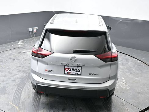 Used 2024 Nissan Rogue SV AWD/4WD image 47