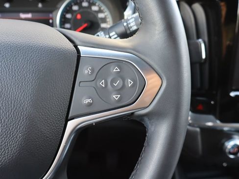 Used 2023 Chevrolet Traverse LT AWD/4WD image 8