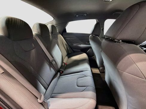 Used 2024 Hyundai Elantra SE FWD image 26