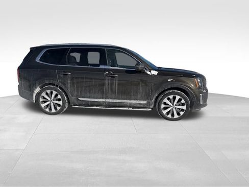 Used 2022 Kia Telluride EX w/ EX Premium Package image 3