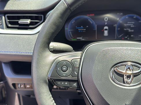 Used 2025 Toyota RAV4 XSE w/ Advanced Technology Package AWD/4WD image 18
