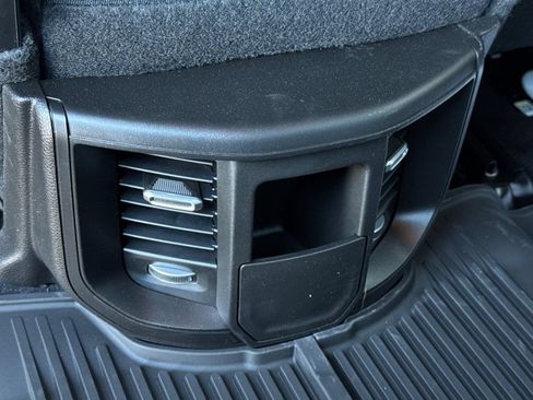 New 2026 RAM 3500 Big Horn AWD/4WD image 15