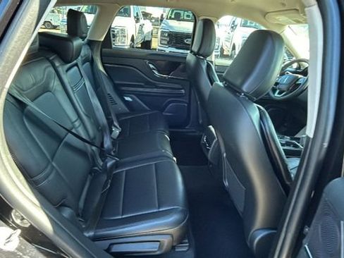 Used 2023 Lincoln Corsair FWD image 13