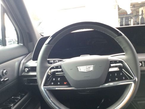 New 2026 Cadillac Vistiq Luxury image 25