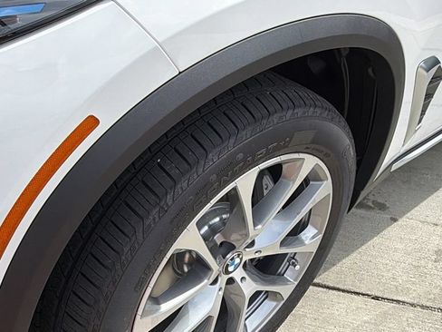 Used 2026 BMW X5 sDrive40i w/ Premium Package RWD image 7