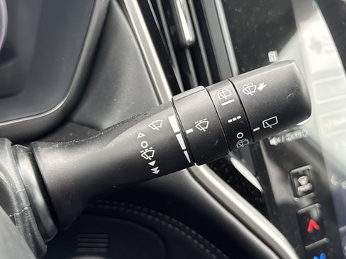 Certified 2025 Subaru Outback Limited image 16