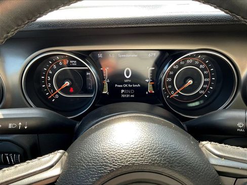 Used 2021 Jeep Gladiator Sport AWD/4WD image 14
