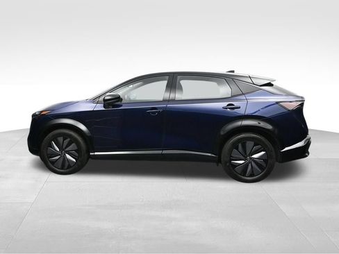 Used 2024 Nissan Ariya AWD image 2