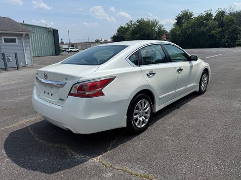 Used 2014 Nissan Altima 2.5 S FWD image 5
