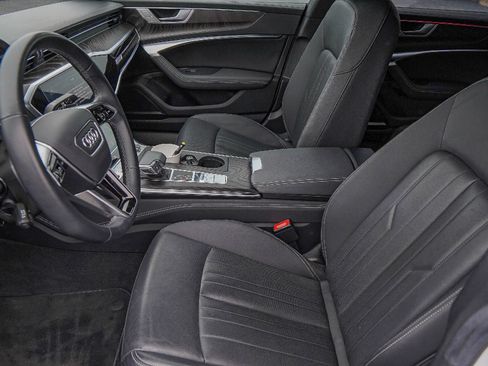 Used 2024 Audi Q8 Premium Plus w/ Premium Plus Package image 39