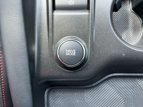 Used 2025 Ford Explorer ST AWD/4WD image 16