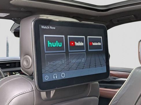 Used 2023 GMC Yukon XL Denali Ultimate AWD/4WD image 31