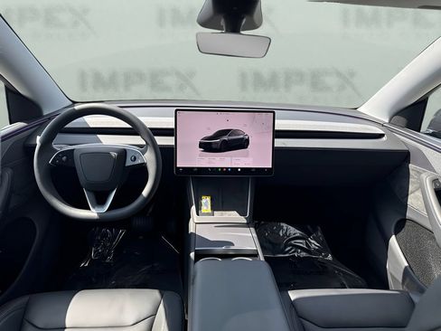 Used 2026 Tesla Model Y 2WD image 15