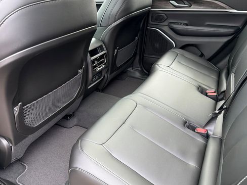 New 2026 Jeep Grand Cherokee Limited w/ Limited Altitude Package image 10