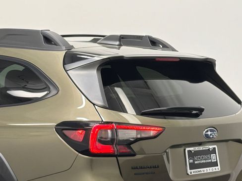 Used 2024 Subaru Outback Onyx Edition AWD/4WD image 8