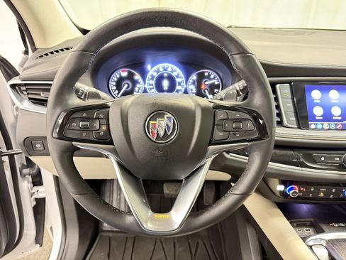 Used 2024 Buick Enclave Avenir w/ Avenir Technology Package image 30