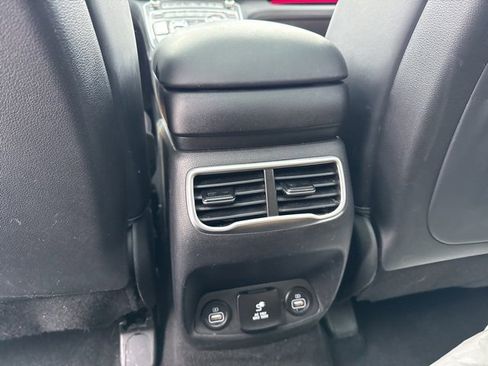 Used 2022 Hyundai Santa Fe Calligraphy image 21