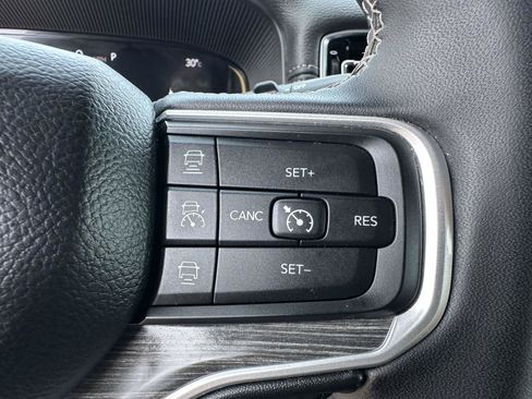 Used 2024 Jeep Wagoneer Series II AWD/4WD image 14
