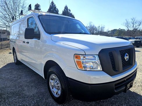 Used 2020 Nissan NV 2500 SV image 7