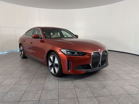 Used 2023 BMW i4 eDrive35 w/ Premium Package RWD image 7