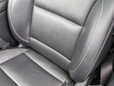 Certified 2022 Kia Niro EX Premium image 25