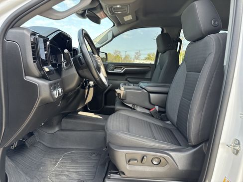 Used 2023 GMC Sierra 1500 Elevation w/ LPO, Elevation Black Package image 16