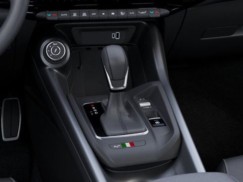 New 2025 Alfa Romeo Tonale w/ Premium Package AWD/4WD image 25