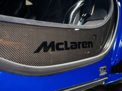 Used 2015 McLaren 650S Coupe image 24