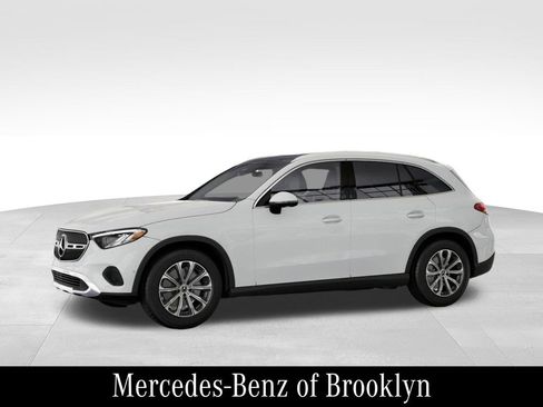 Used 2026 Mercedes-Benz GLC 300 4MATIC image 39
