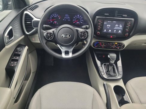 Used 2020 Kia Soul LX FWD image 22